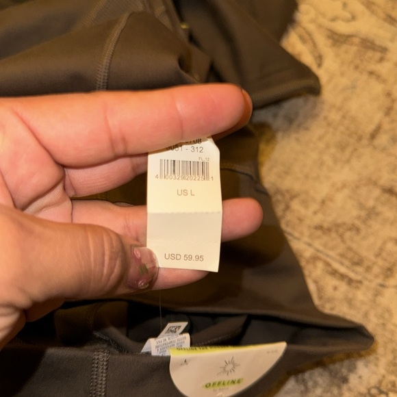 Aerie Camo High-Waisted Leggings - Picture 3 of 5